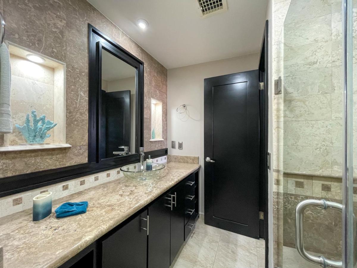 Quiet Cozy Getaway With Stunning Ocean View Rocky Point Exterior photo