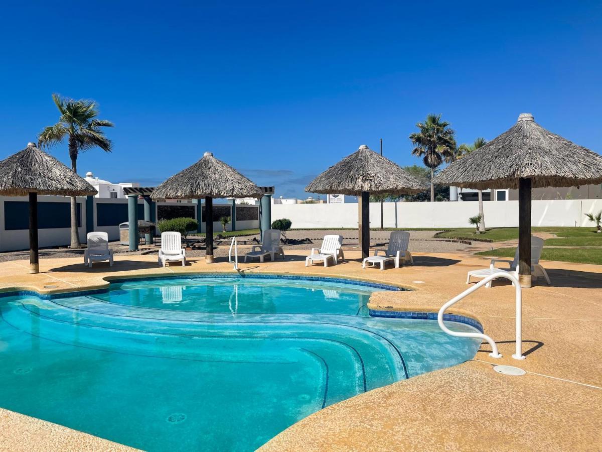 Quiet Cozy Getaway With Stunning Ocean View Rocky Point Exterior photo